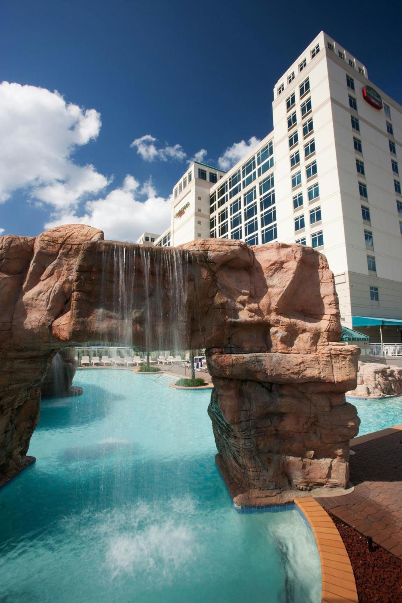 Courtyard Virginia Beach Oceanfront / North 37Th Street Ξενοδοχείο Εξωτερικό φωτογραφία